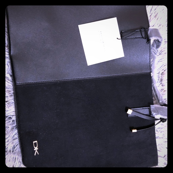 Donna Karan Handbags - Large Donna Karen Tote